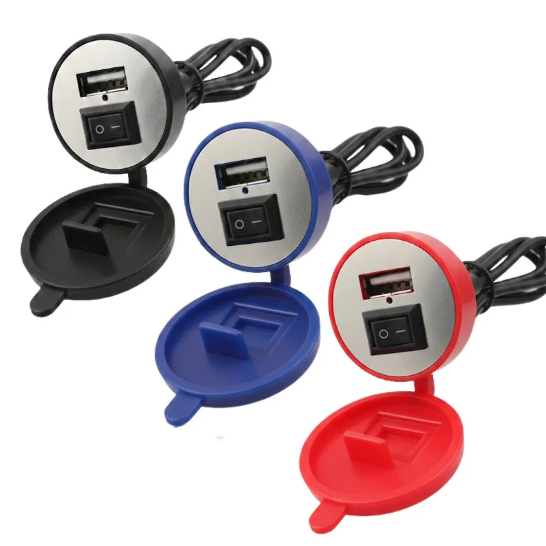 Cargador USB Universal Serie Sport + Seguridad con Interruptor LED / Color negro, azul y rojo