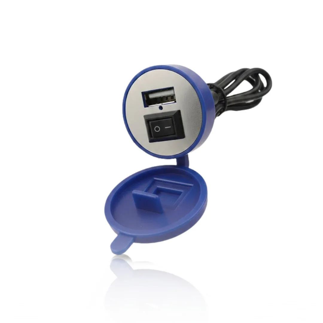 Cargador USB Universal Serie Sport + Seguridad con Interruptor LED / Color negro, azul y rojo - Imagen 6