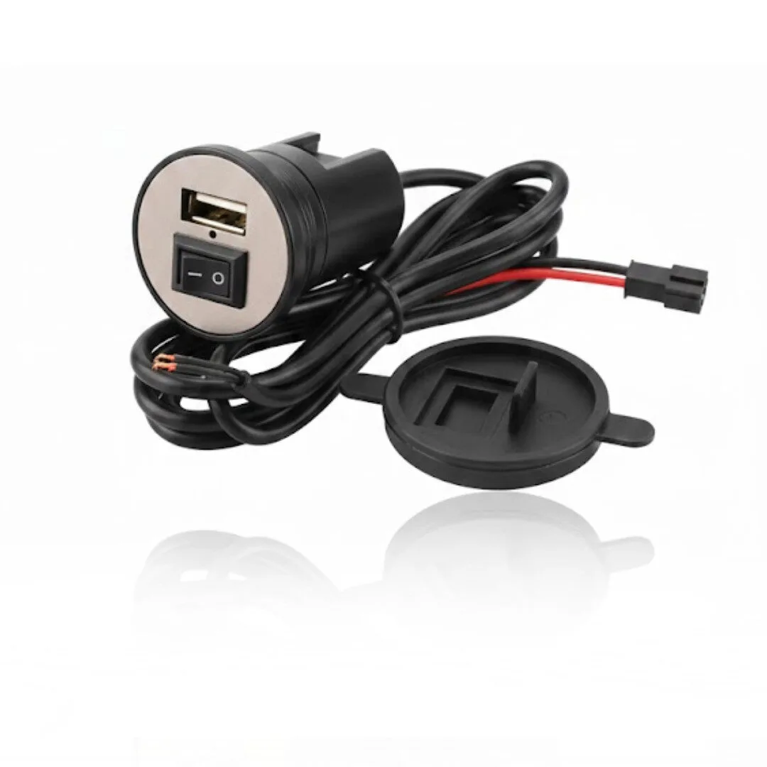 Cargador USB Universal Serie Sport + Seguridad con Interruptor LED / Color negro, azul y rojo - Imagen 8